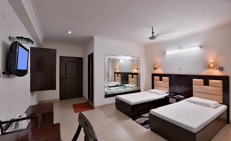 Hotel Sahil Palace Rupnagar  Экстерьер фото