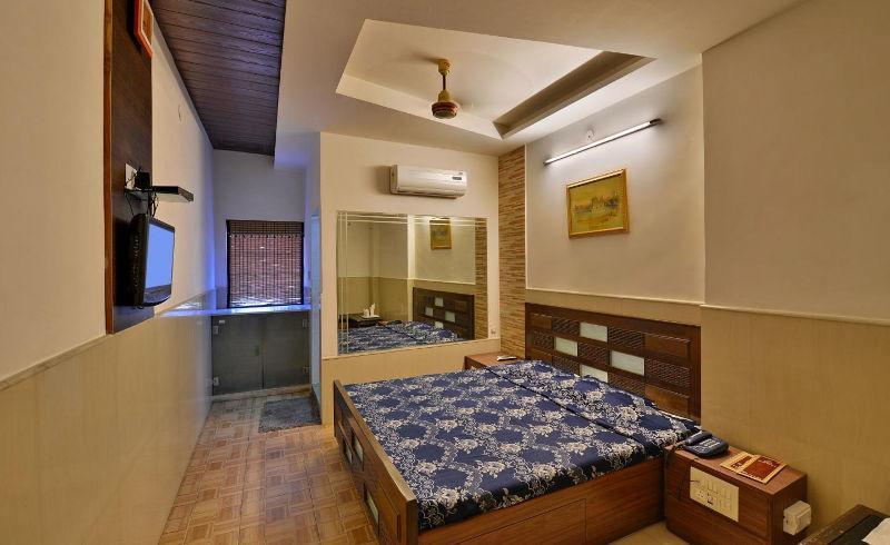 Hotel Sahil Palace Rupnagar  Экстерьер фото