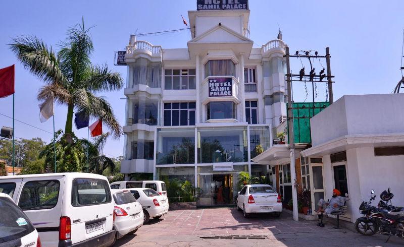 Hotel Sahil Palace Rupnagar  Экстерьер фото